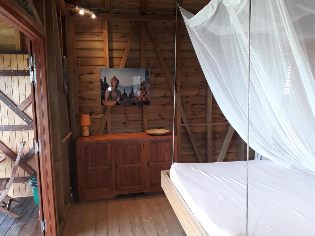 Ti Kaz Anoli Cottage En Bois Avec Vue Sur La Baie Terre-de-Bas Exteriér fotografie